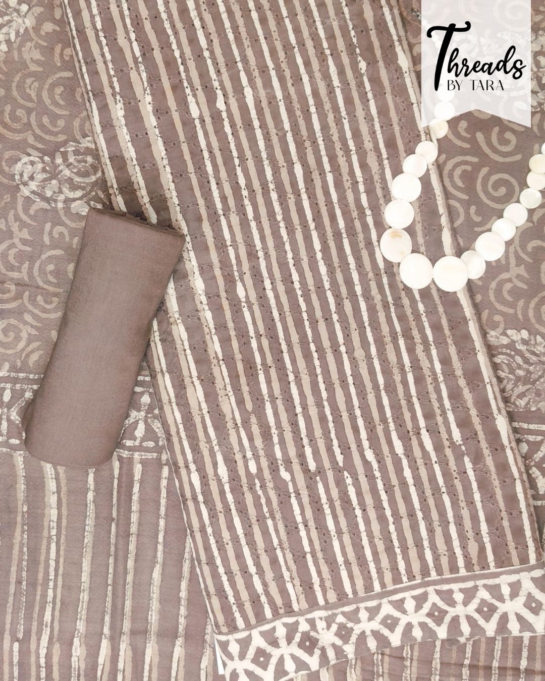 Mitti Vastra Suit